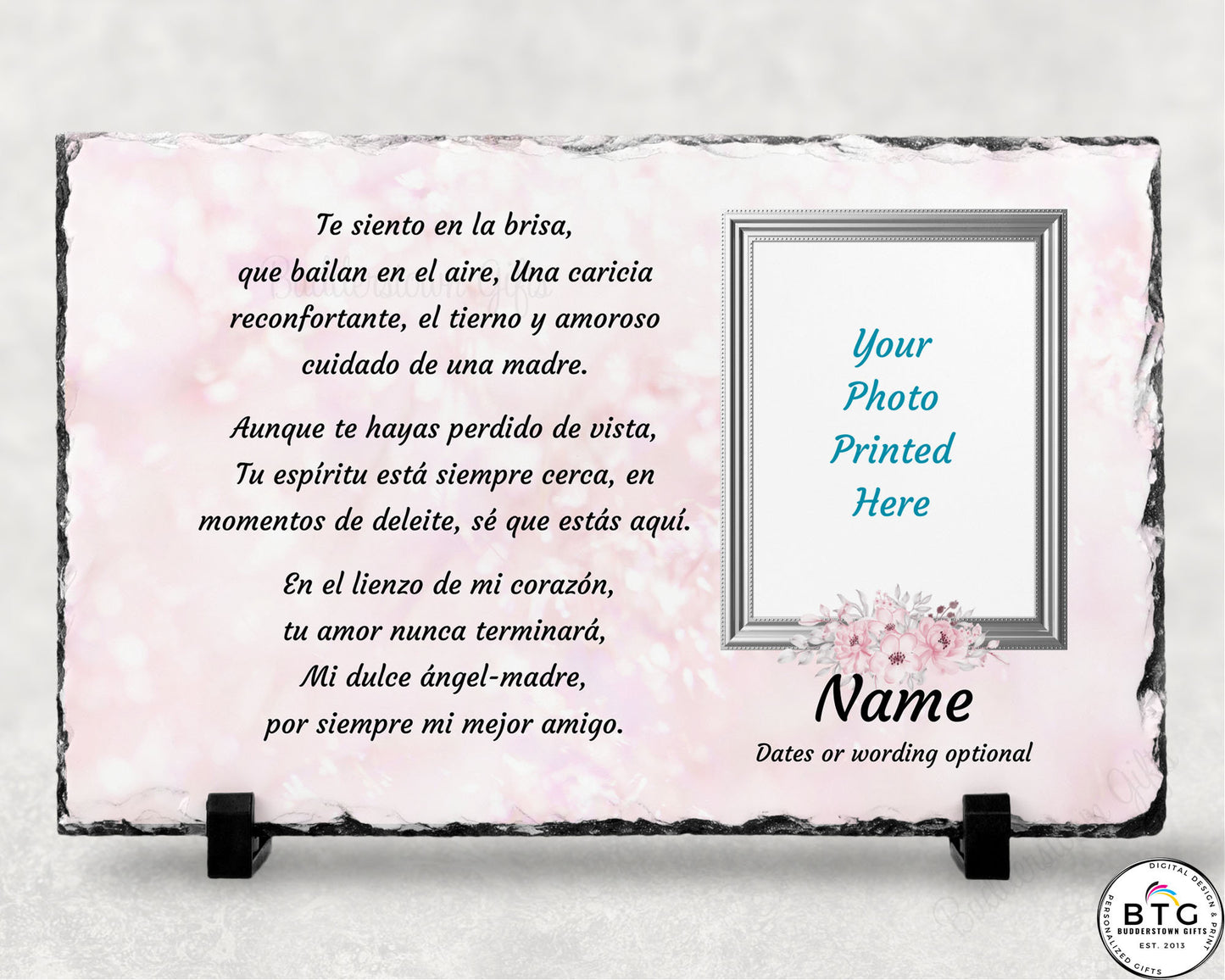 Spanish sympathy gift Photo Slate, printed with a beautiful poem. This Memorial Slate serves as a thoughtful gesture for your grieving loved one, expressing your heartfelt care during this difficult time. Alternatively, use it to honor and display the cherished memories of your late loved one. Measuring 7 1/2" x 11