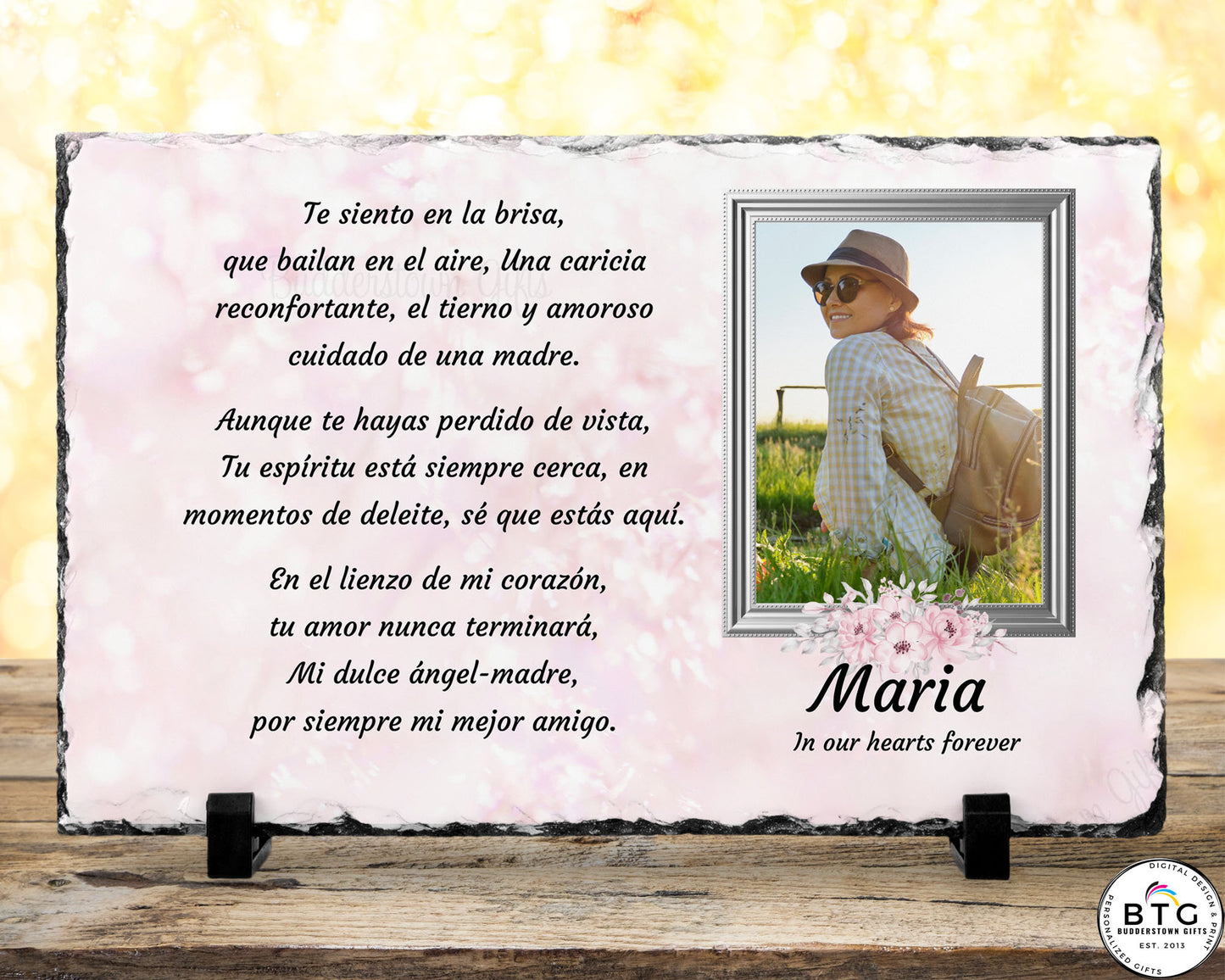 Spanish sympathy gift Photo Slate, printed with a beautiful poem. This Memorial Slate serves as a thoughtful gesture for your grieving loved one, expressing your heartfelt care during this difficult time. Alternatively, use it to honor and display the cherished memories of your late loved one. Measuring 7 1/2" x 11