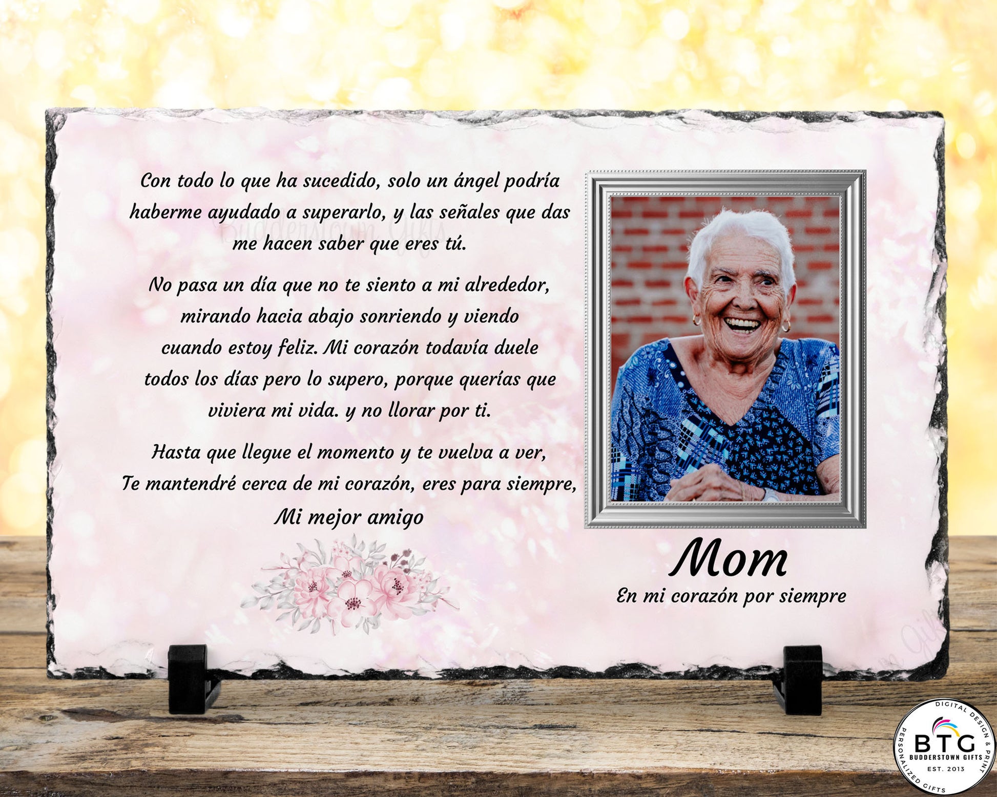 Spanish sympathy gift Photo Slate, printed with a beautiful poem. This Memorial Slate serves as a thoughtful gesture for your grieving loved one, expressing your heartfelt care during this difficult time. Alternatively, use it to honor and display the cherished memories of your late loved one. Measuring 7 1/2" x 11